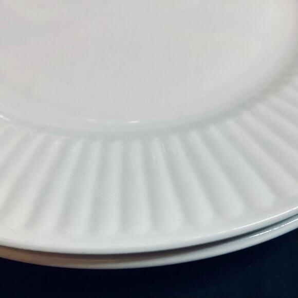 Gibson Ribbed and Dot White Dinner Plates - Picture 5 of 6